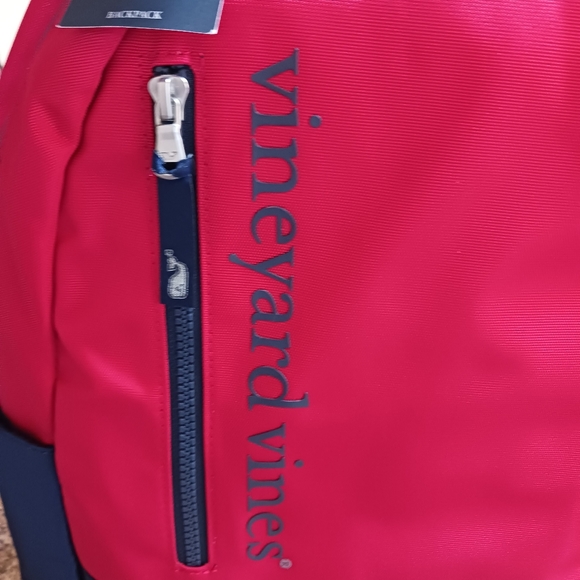 Vineyard Vines Red and Blue Fully size Large Backpack. - Picture 10 of 10